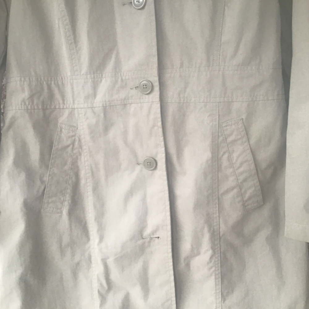 Spring coat - Picture 3 of 16